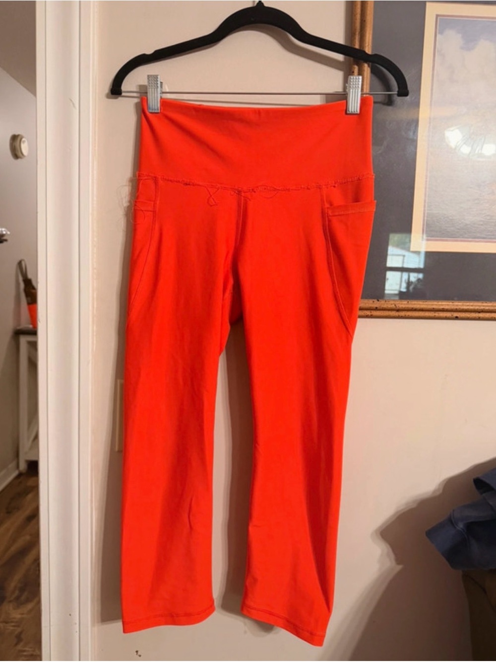 Old Navy Women’s High-Waist Cropped Active Pants - Bright Orange